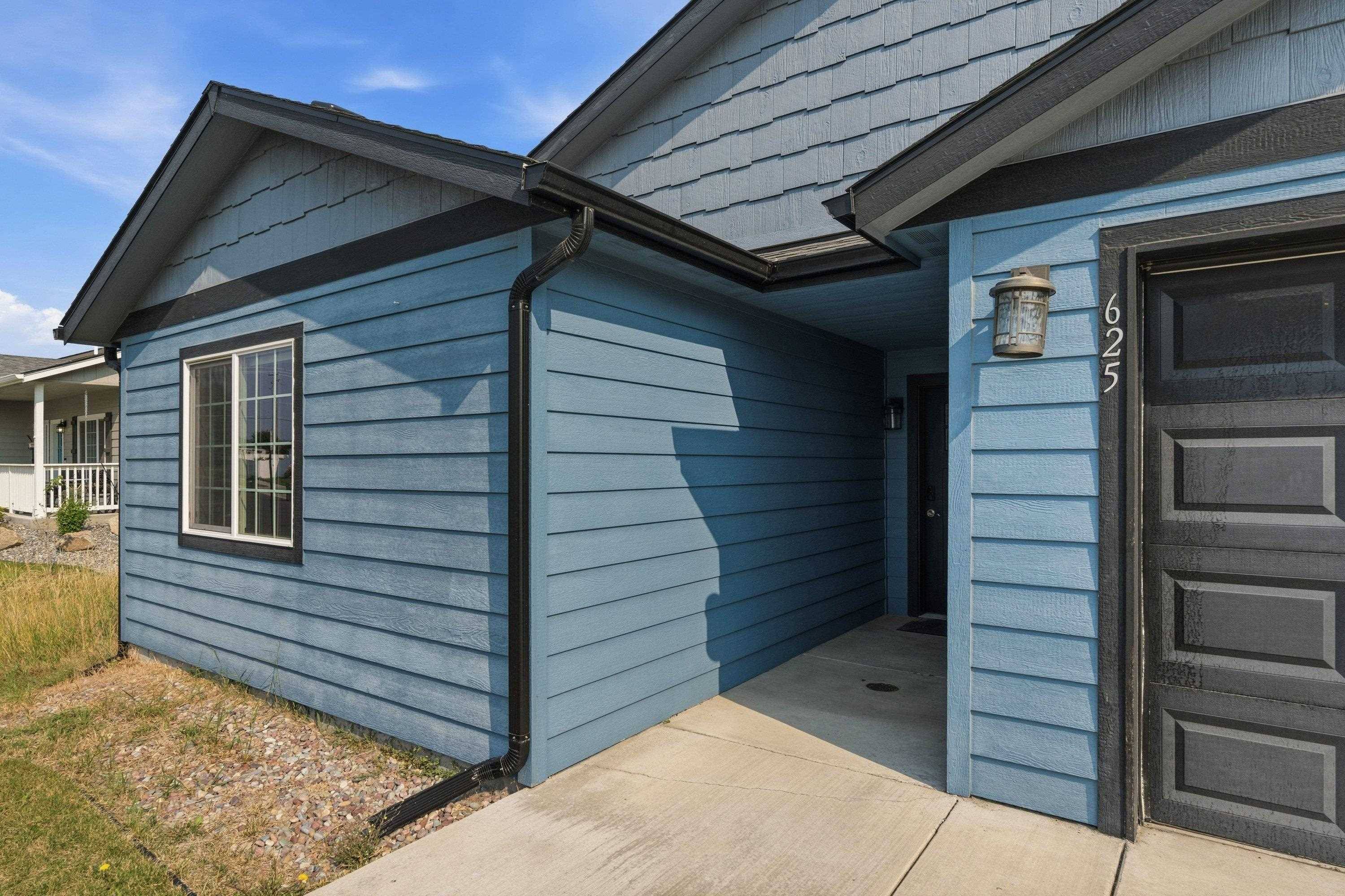 625 E Canterbury Ln, Colbert, WA 99005
