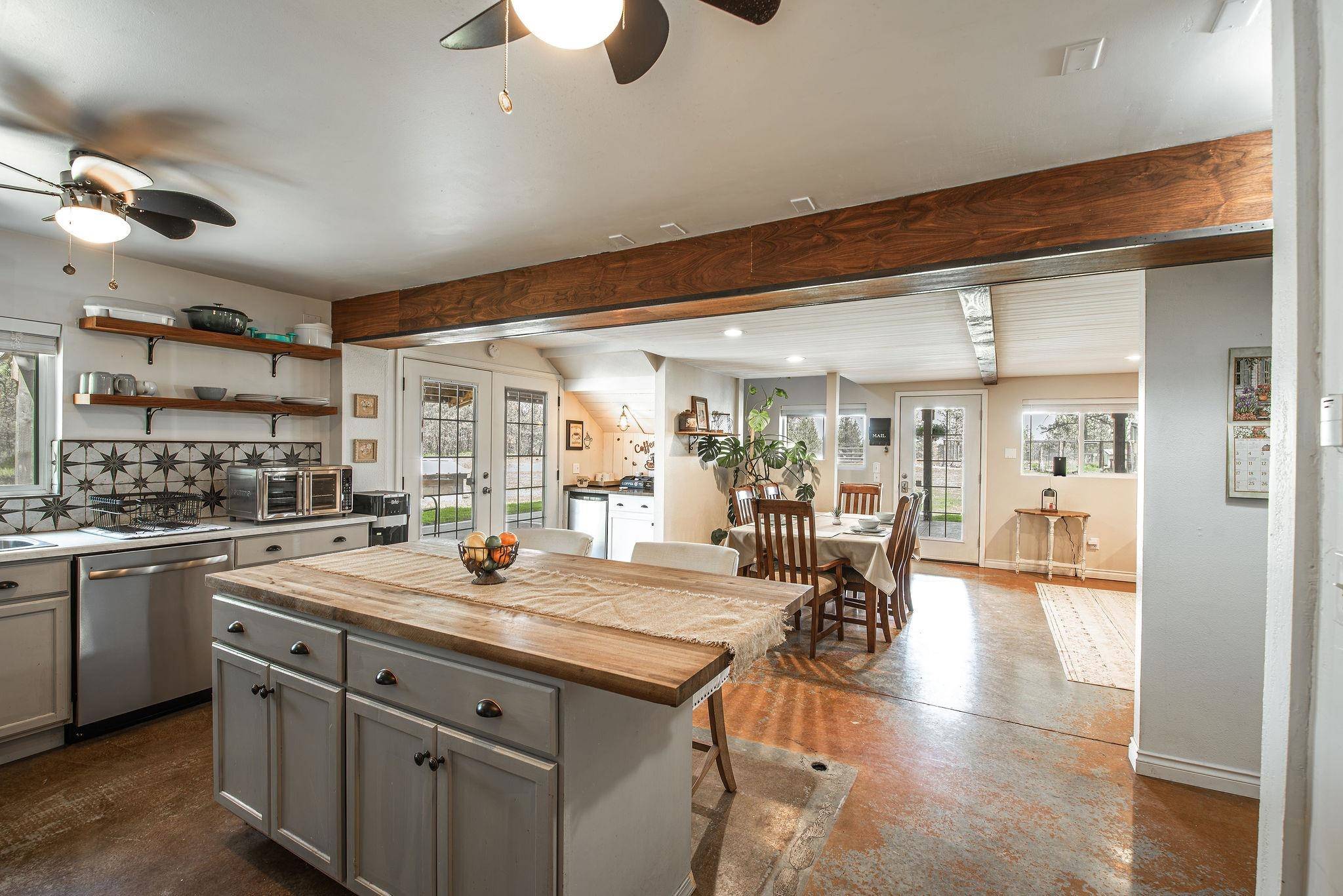 5608 W Jensen Rd, Cheney, WA 99004
