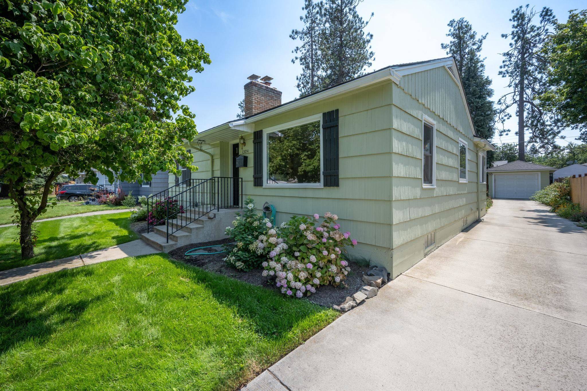 1304 E 39th Ave, Spokane, WA 99203