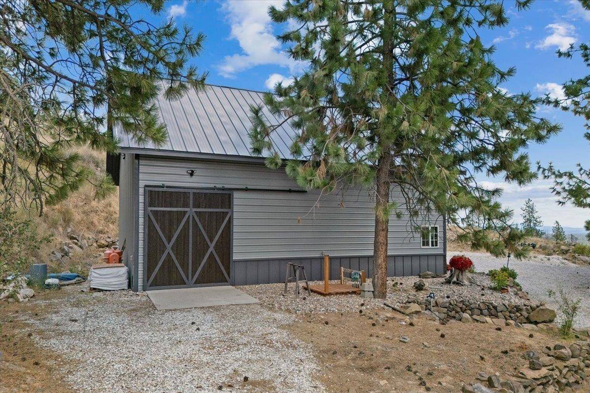 6520 Pine Ridge WAY, Nine Mile Falls, WA 99026