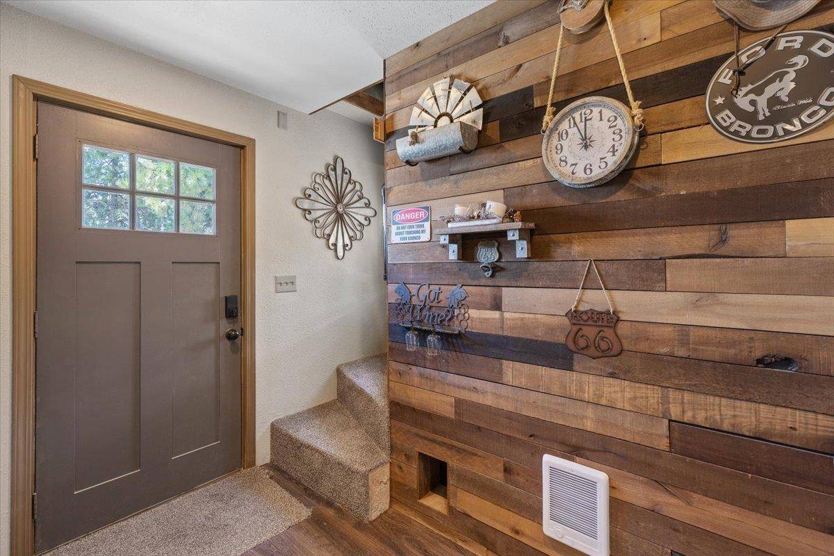 6520 Pine Ridge WAY, Nine Mile Falls, WA 99026