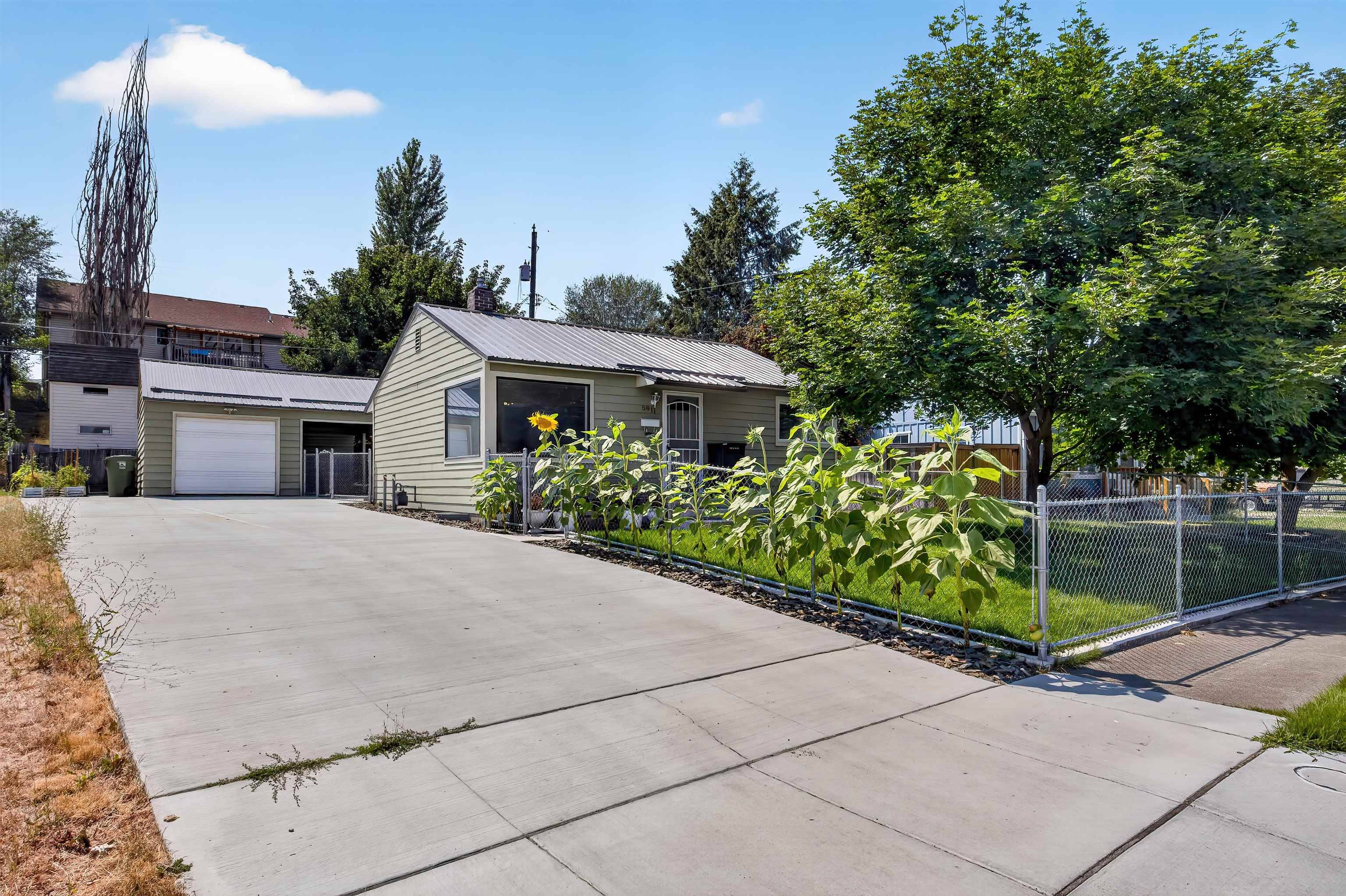5911 N Braeburn Dr, Spokane, WA 99205