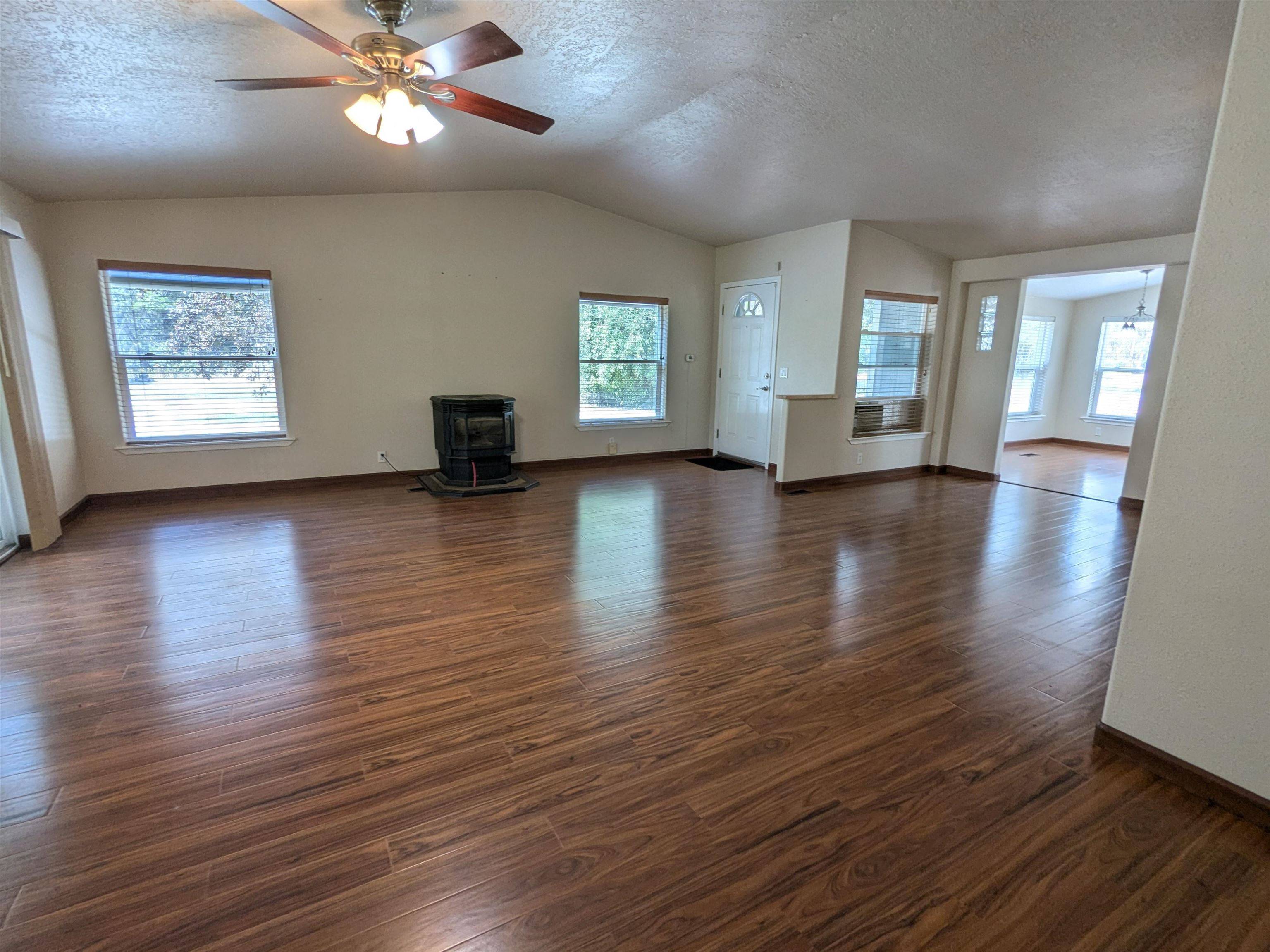 4067 Pine Meadows Dr, Loon Lake, WA 99148