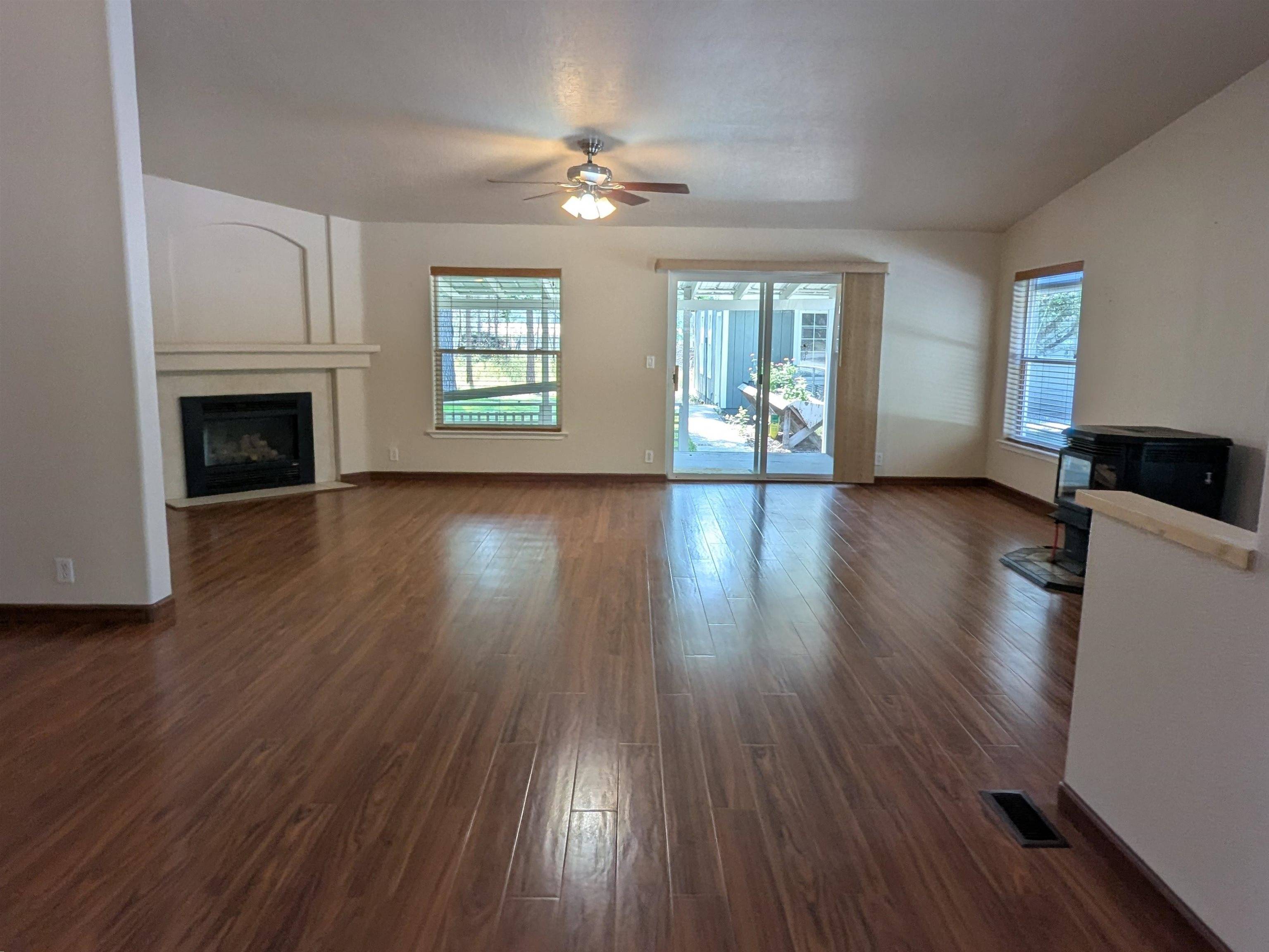 4067 Pine Meadows Dr, Loon Lake, WA 99148