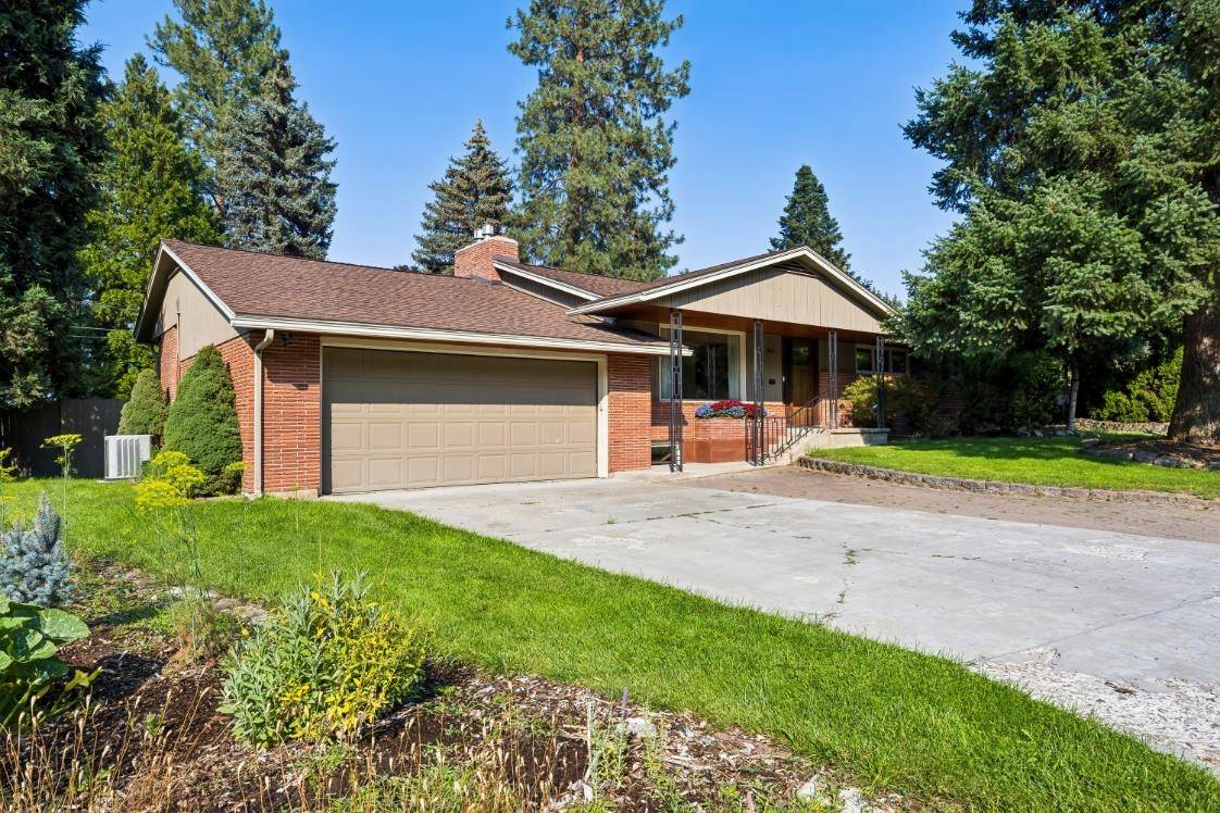10416 N College Cir, Spokane, WA 99218