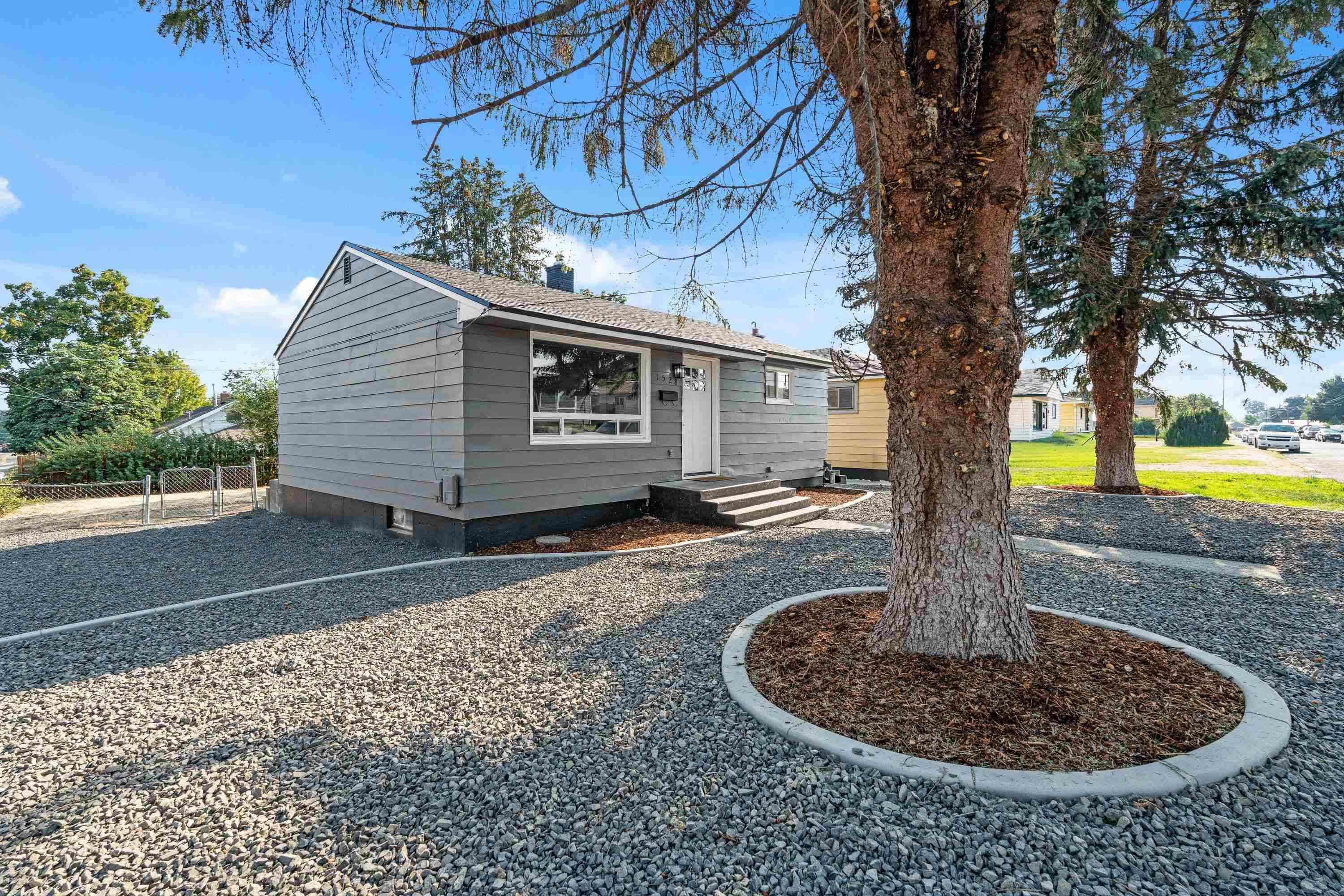 1528 E Walton Ave, Spokane, WA 99207