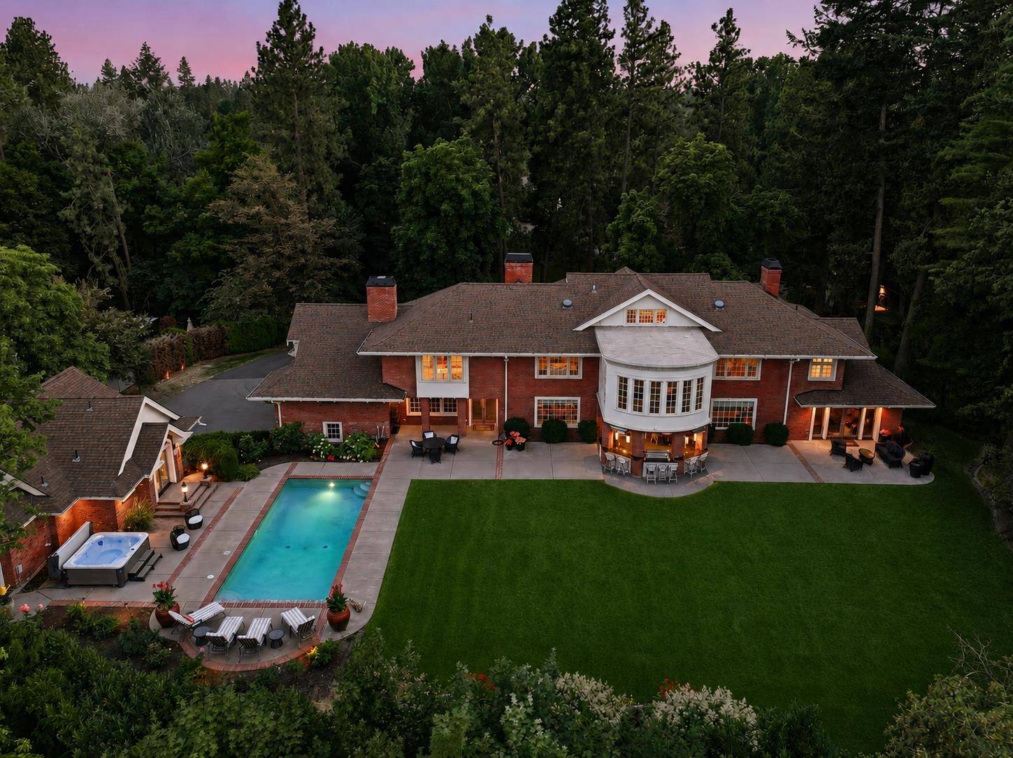 615 E 16th Ave, Spokane, WA 99203