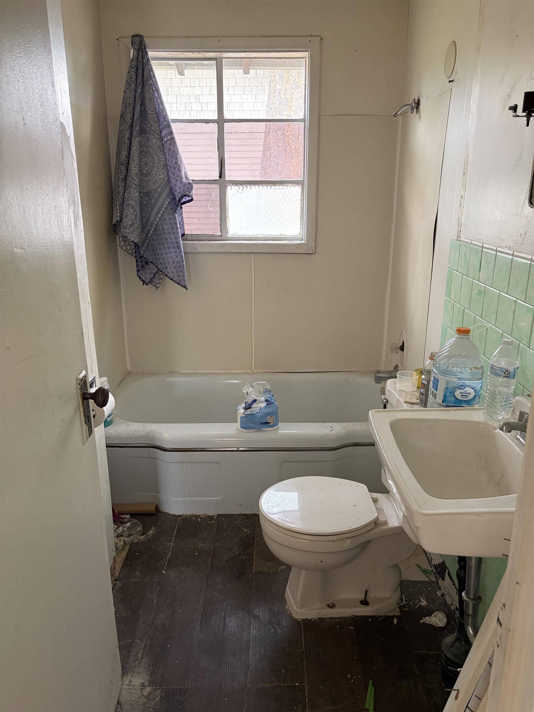 2618 N CRESTLINE St, Spokane, WA 99208