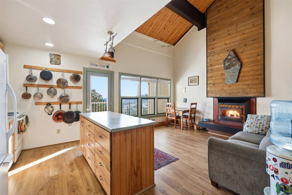 28600 N Mt Spokane Park Dr ##313, Mead, WA 99021