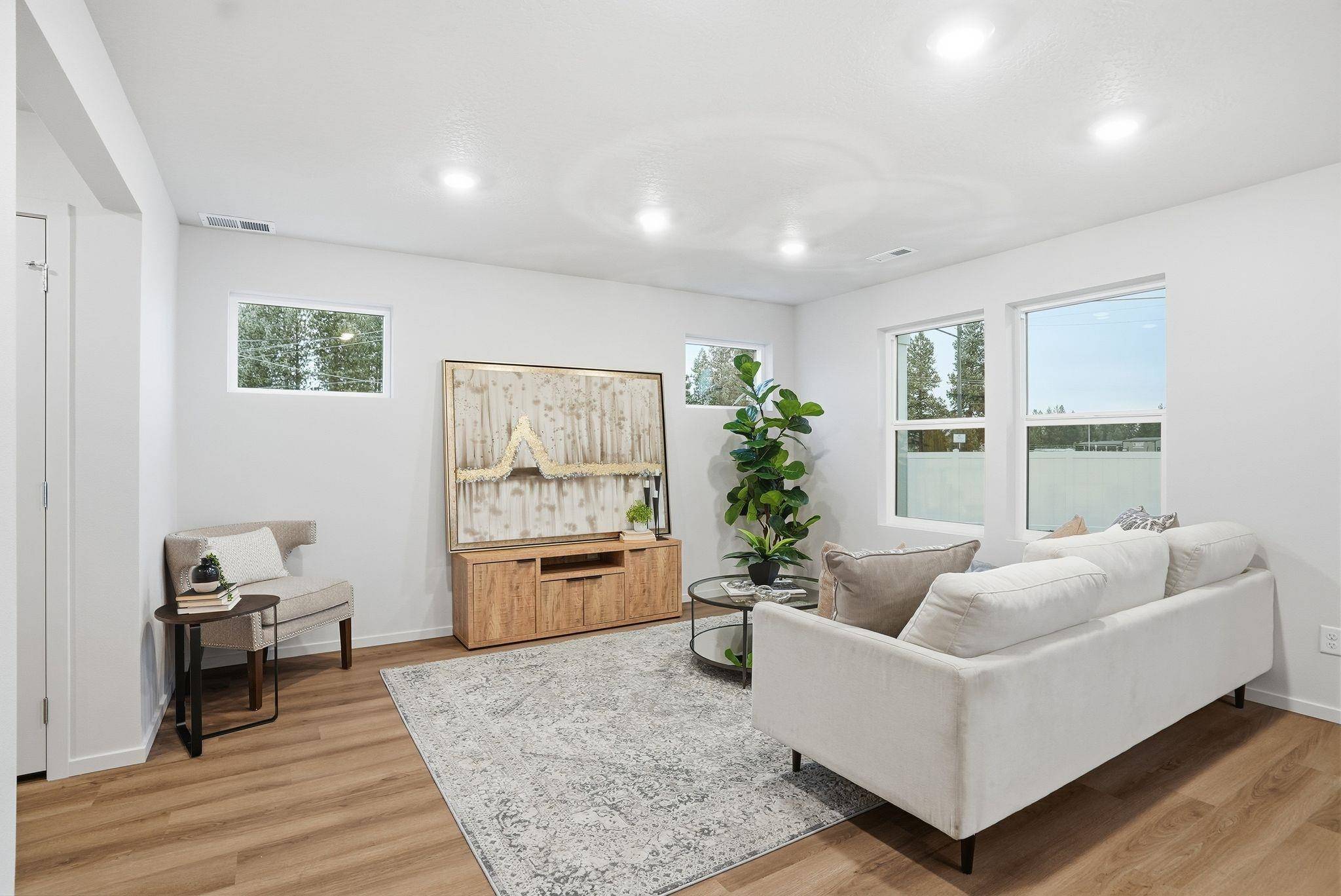 104 S Pippin Ave, Deer Park, WA 99006