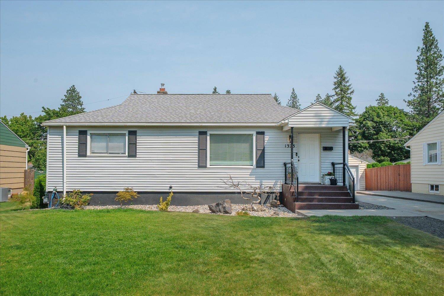 1323 E 41st Ave, Spokane, WA 99203