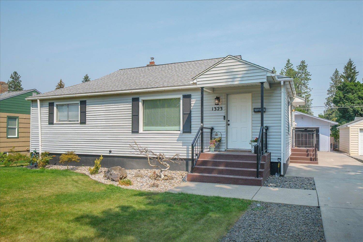 1323 E 41st Ave, Spokane, WA 99203