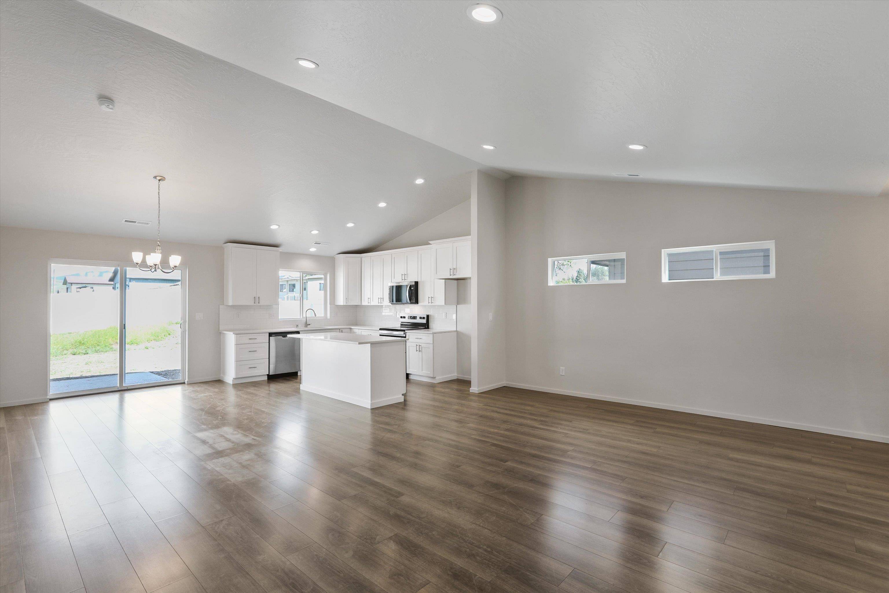 609 S Manifold Ln, Spokane Valley, WA 99016
