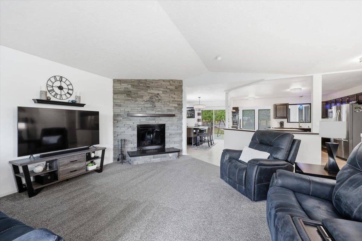 2113 S Vera Crest Dr, Veradale, WA 99037