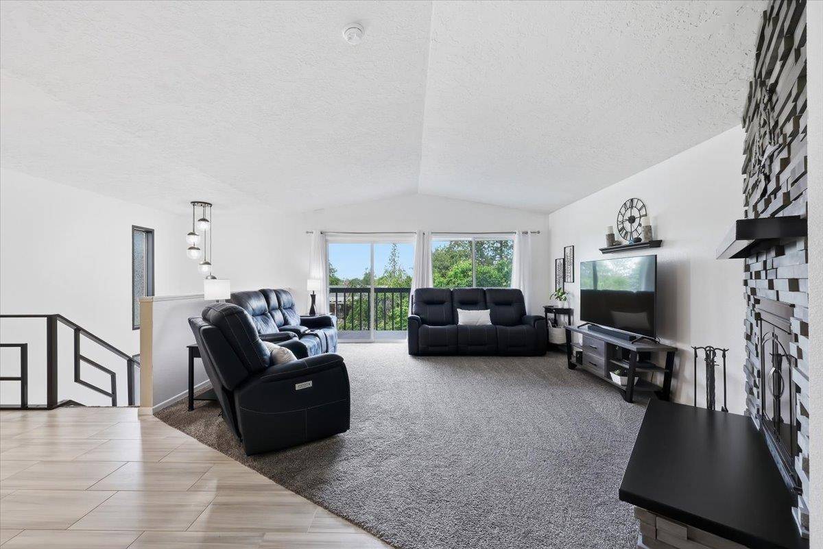2113 S Vera Crest Dr, Veradale, WA 99037