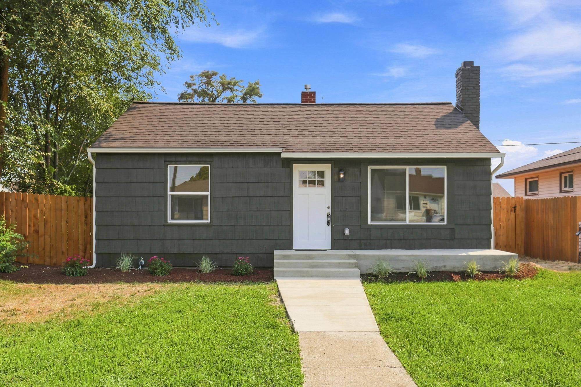 1228 E Garland Ave, Spokane, WA 99207
