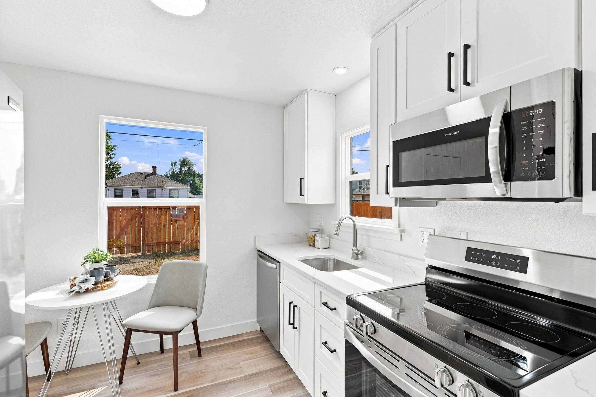 1228 E Garland Ave, Spokane, WA 99207