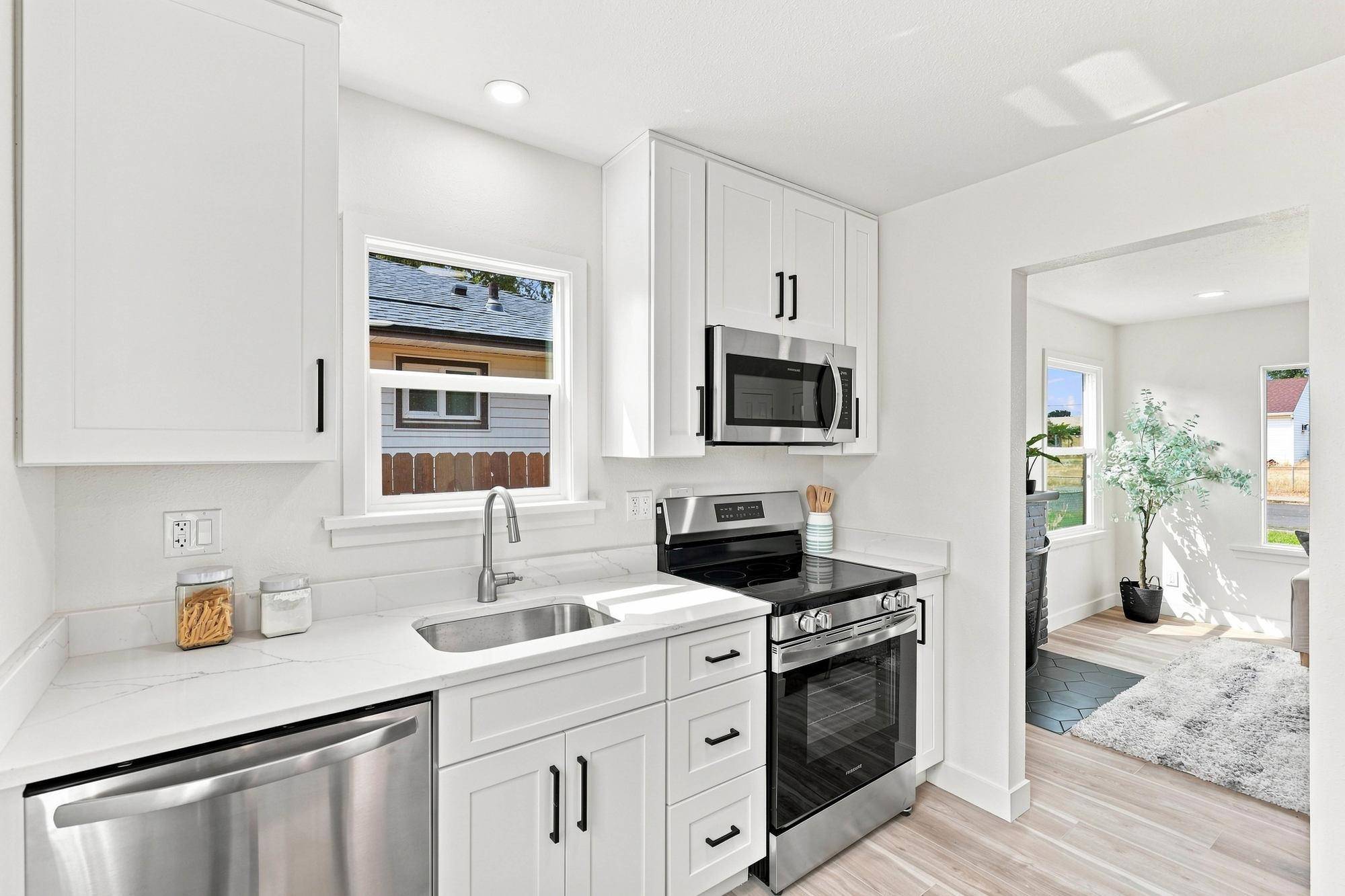 1228 E Garland Ave, Spokane, WA 99207