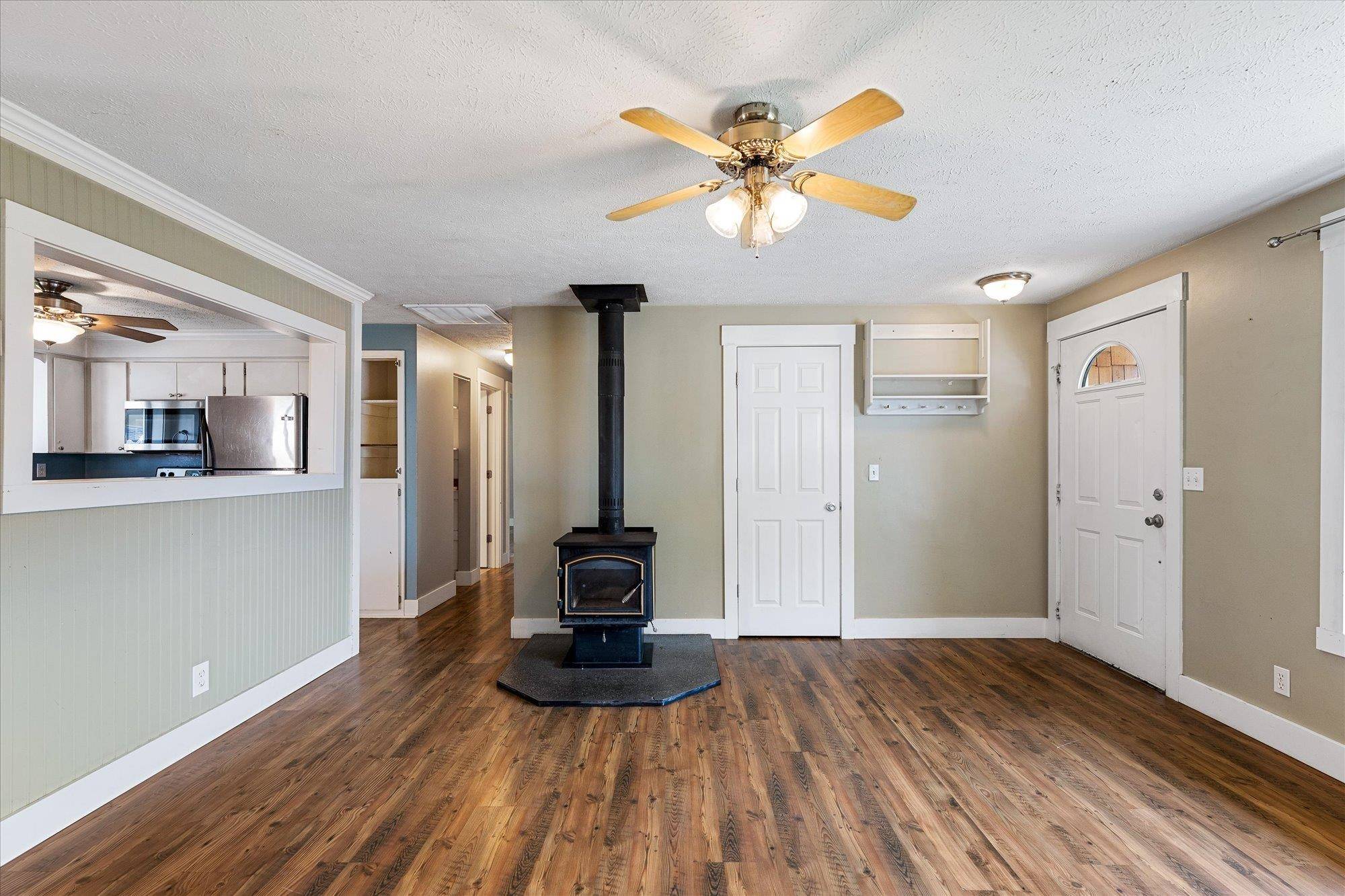 6 W 4th Ave, Deer Park, WA 99006