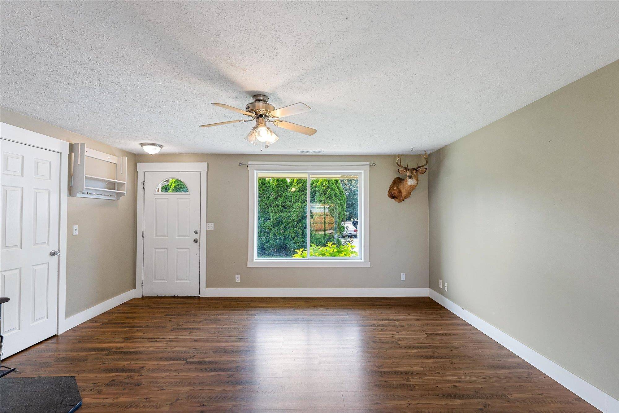 6 W 4th Ave, Deer Park, WA 99006