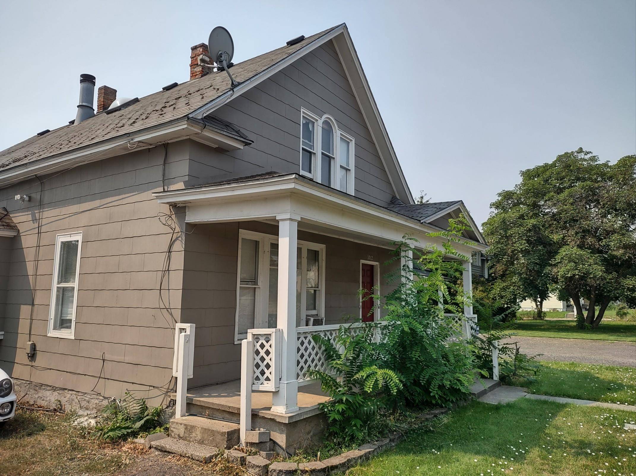 1012 E Indiana Ave, Spokane, WA 99207