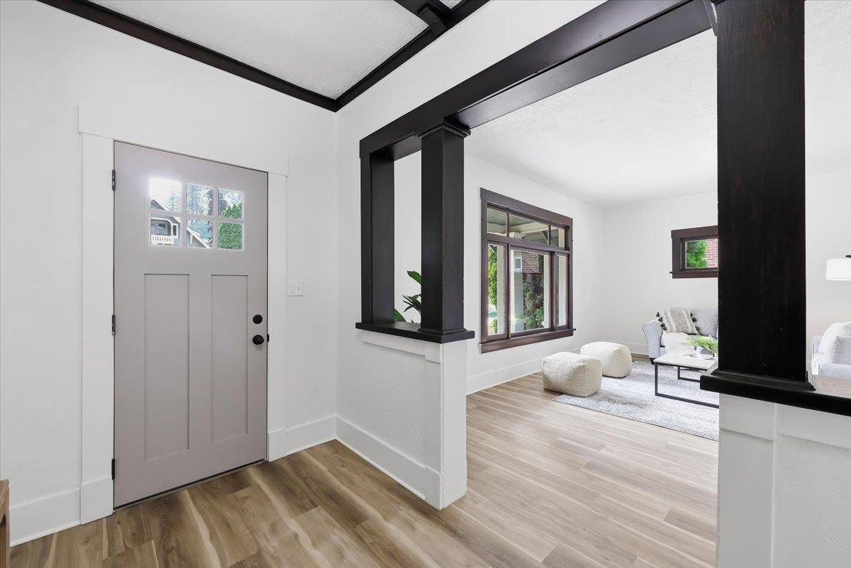 953 E 9th Ave, Spokane, WA 99202