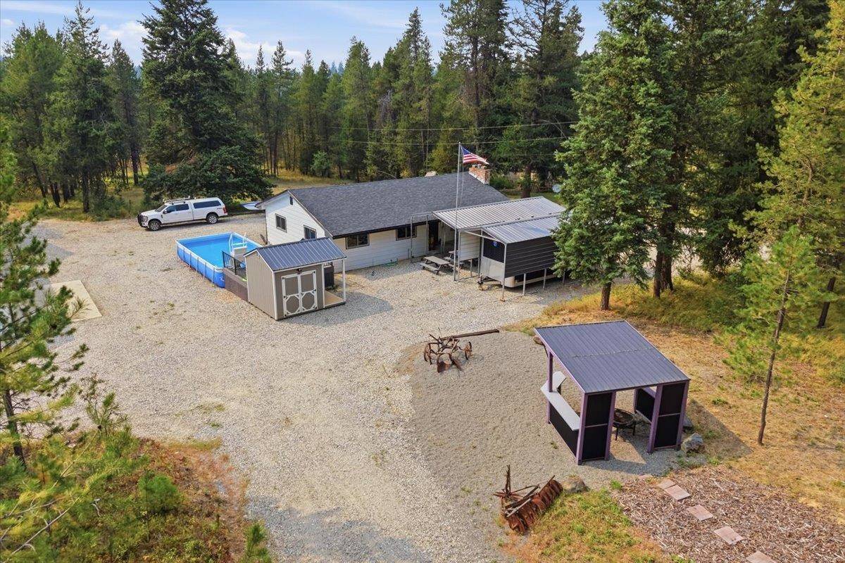 1061 Roberts Rd, Newport, WA 99156