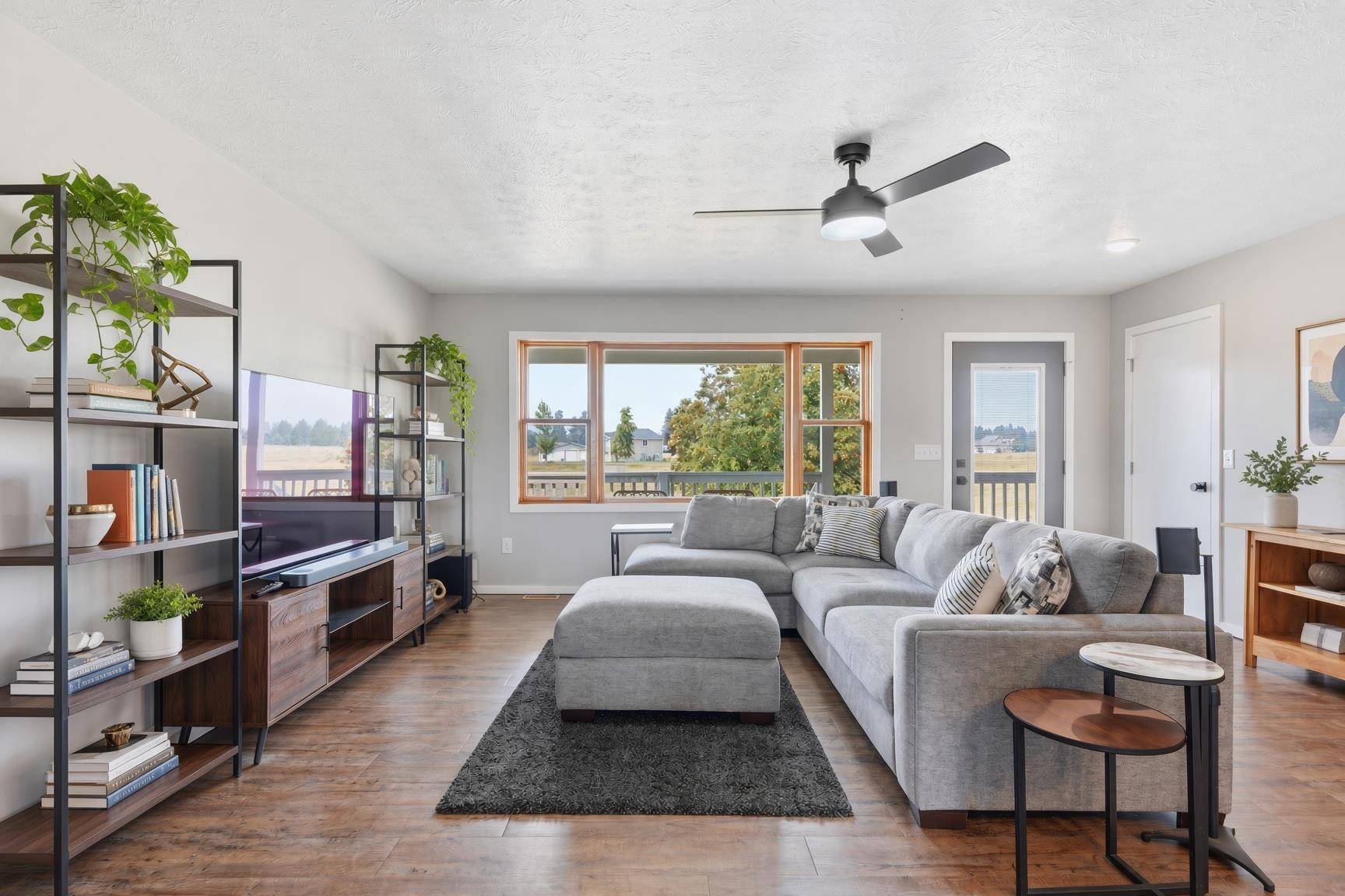 1305 W Viewmont Rd, Spokane, WA 99224
