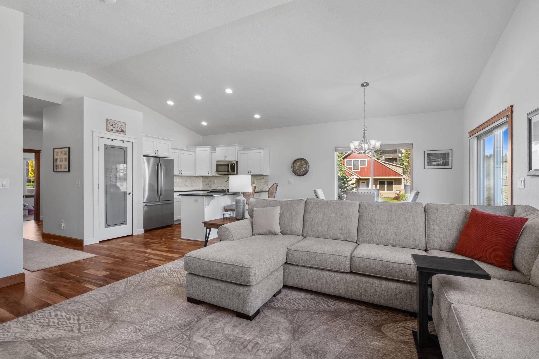 1520 N McKenzie River St, Spokane, WA 99224