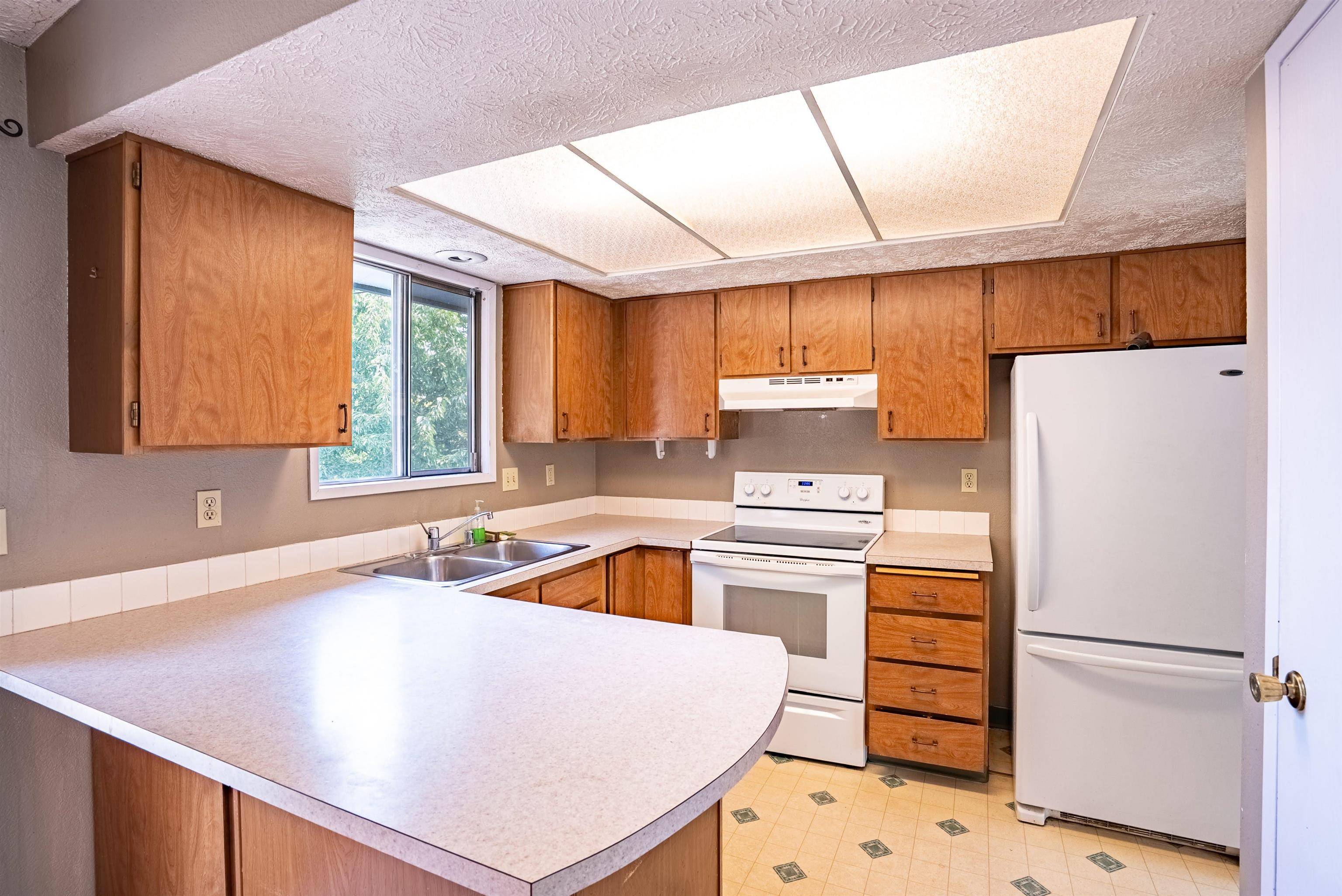 3003 E 15th Ave, Spokane, WA 99223
