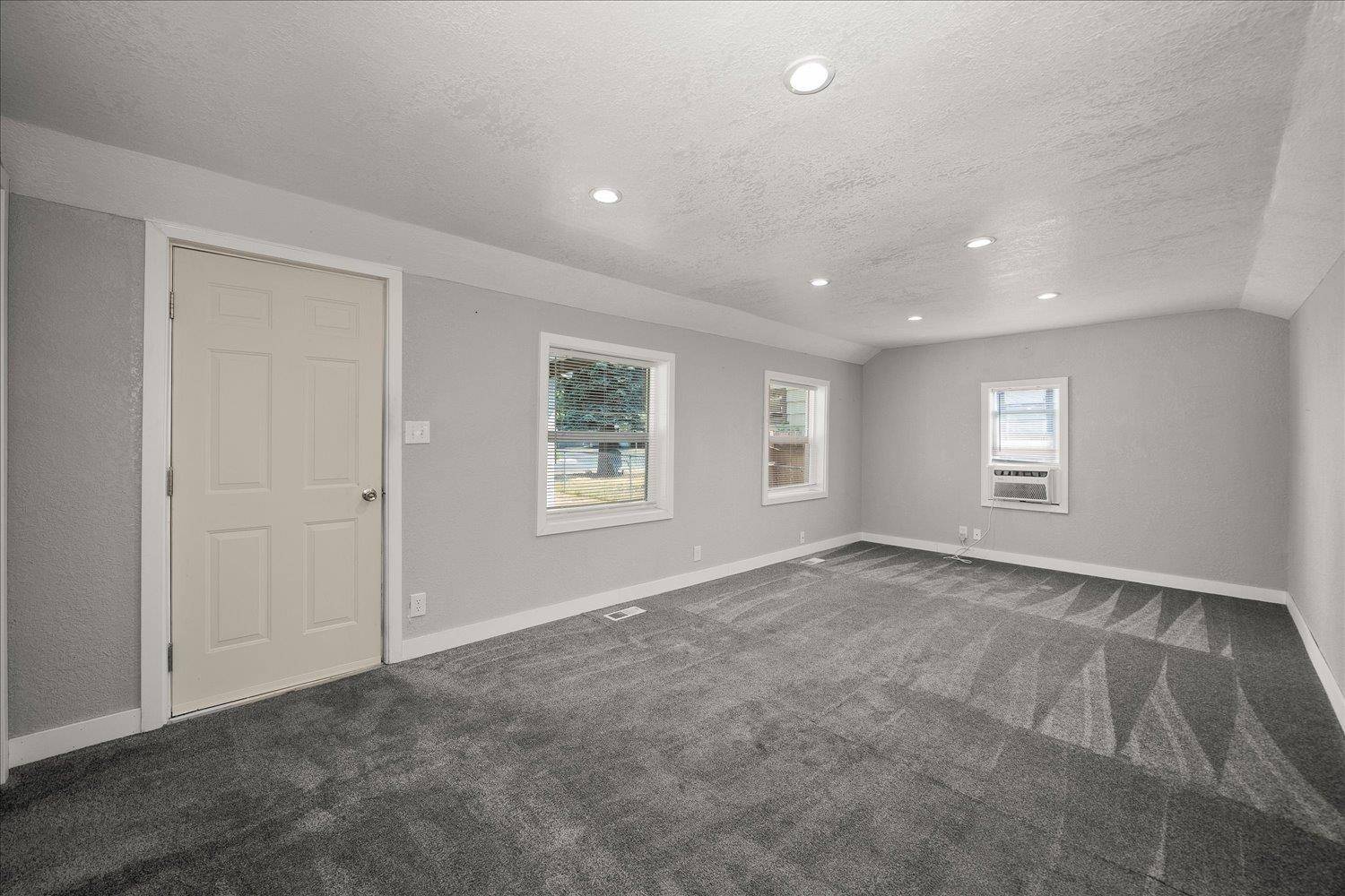 4707 N Lincoln St, Spokane, WA 99205