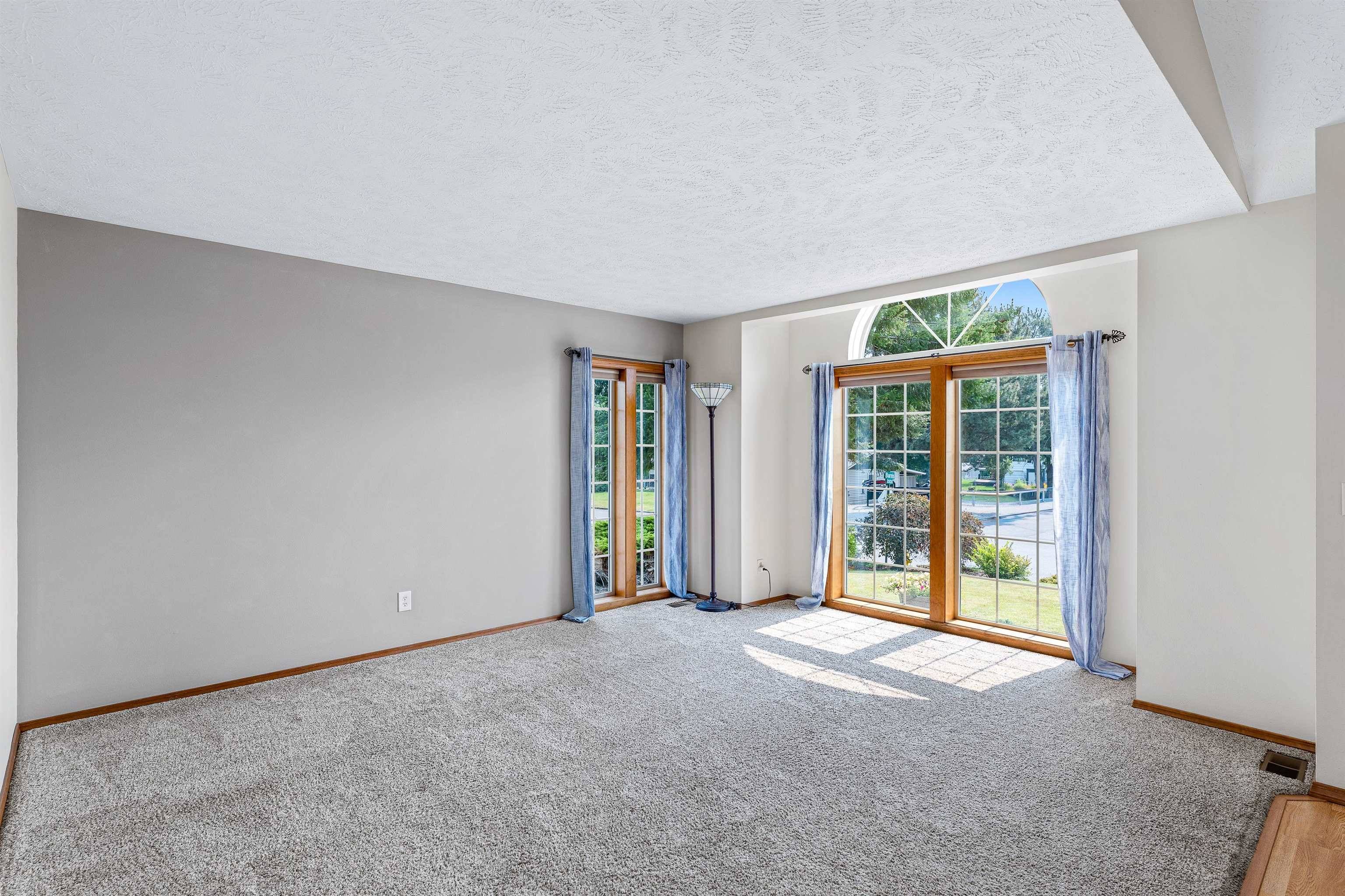 14821 E 21st Ct, Spokane Valley, WA 99037