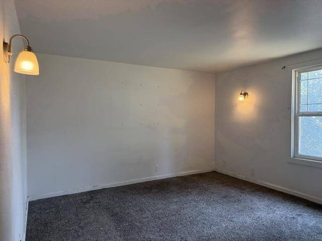228 W Poplar St, Tekoa, WA 99033