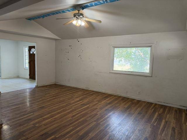 228 W Poplar St, Tekoa, WA 99033
