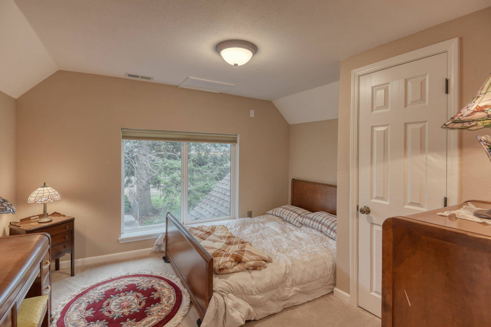 5405 N Powell Rd, Newman Lake, WA 99025
