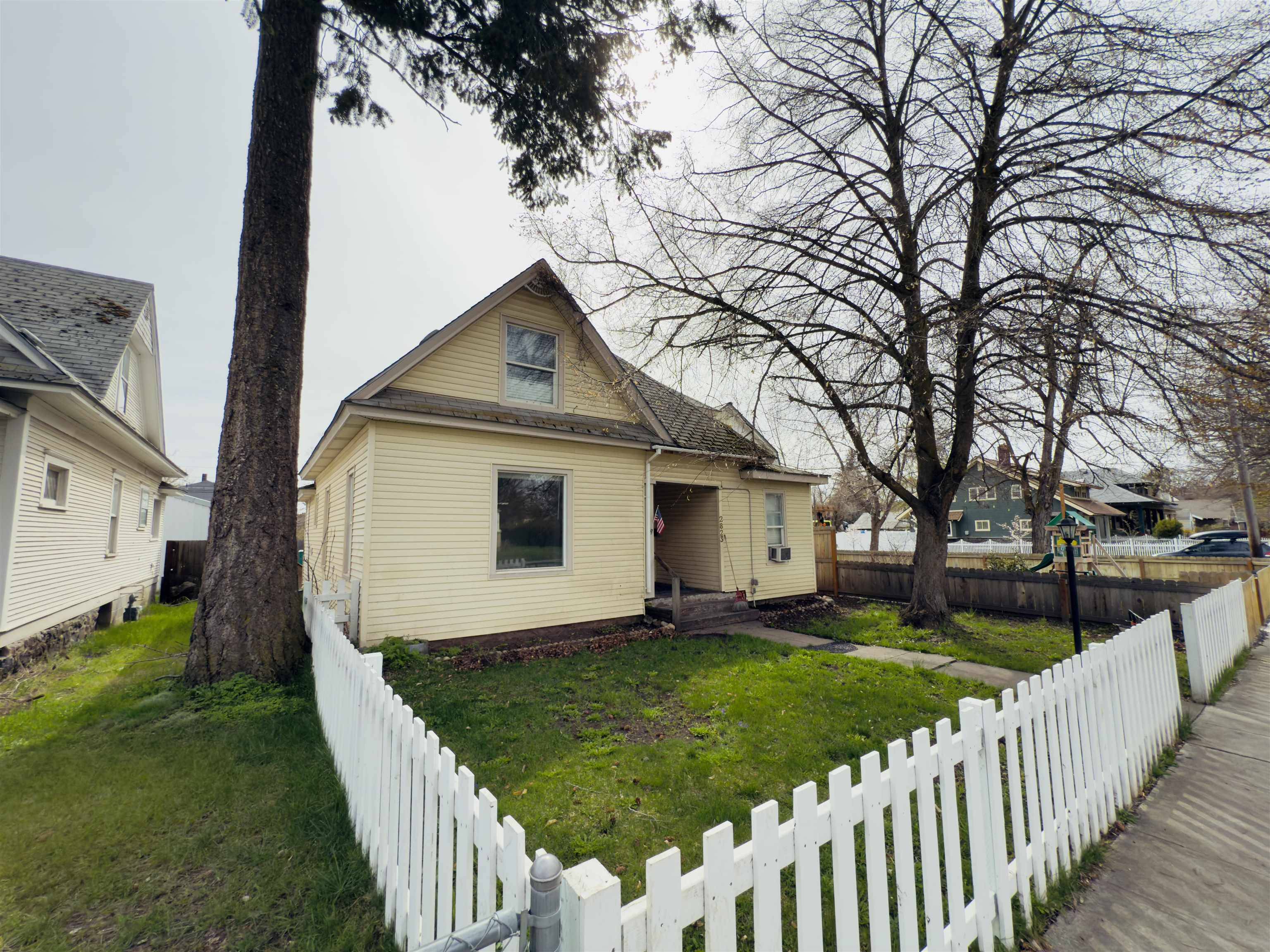 2823 W Sharp Ave, Spokane, WA 99201