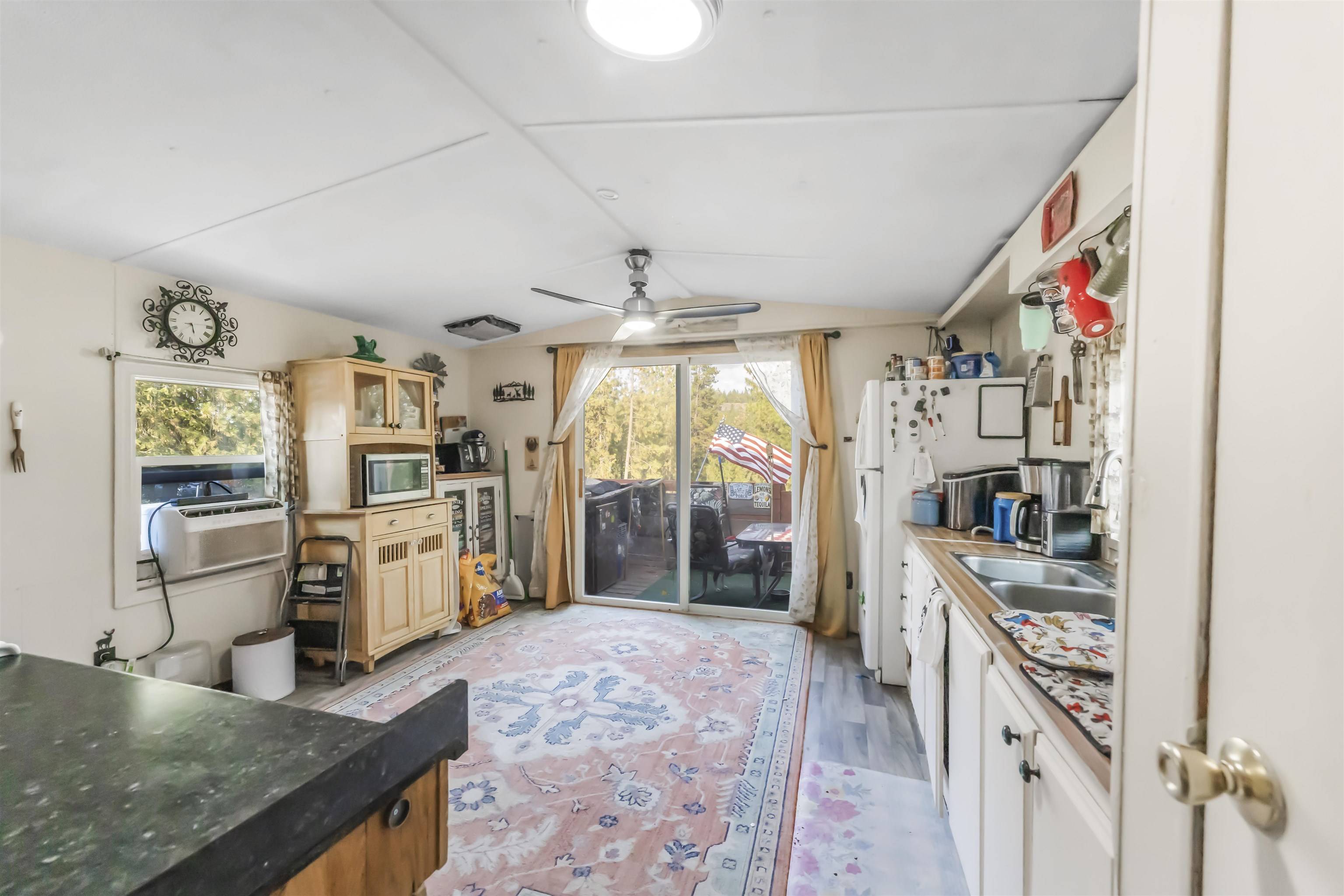 35312 N Newport Hwy ##52, Chattaroy, WA 99003