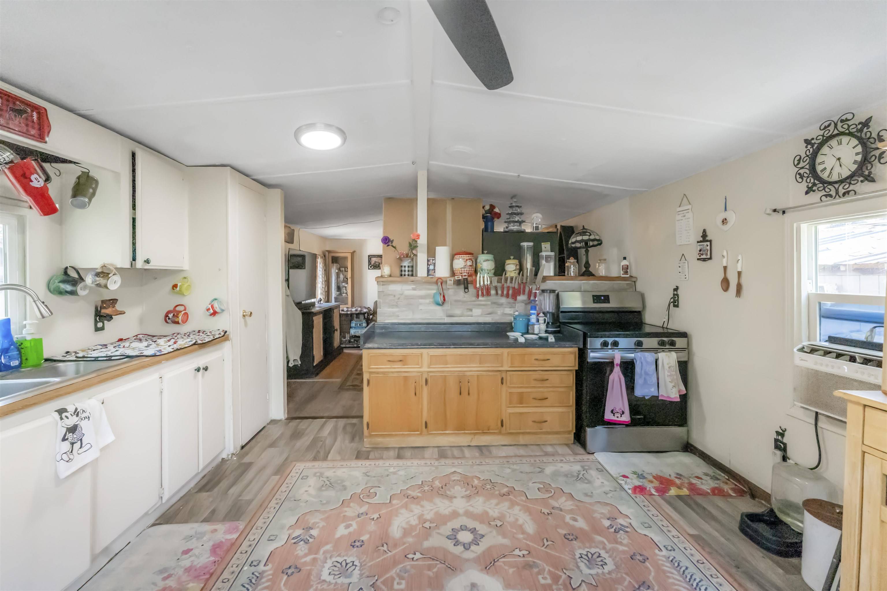 35312 N Newport Hwy ##52, Chattaroy, WA 99003