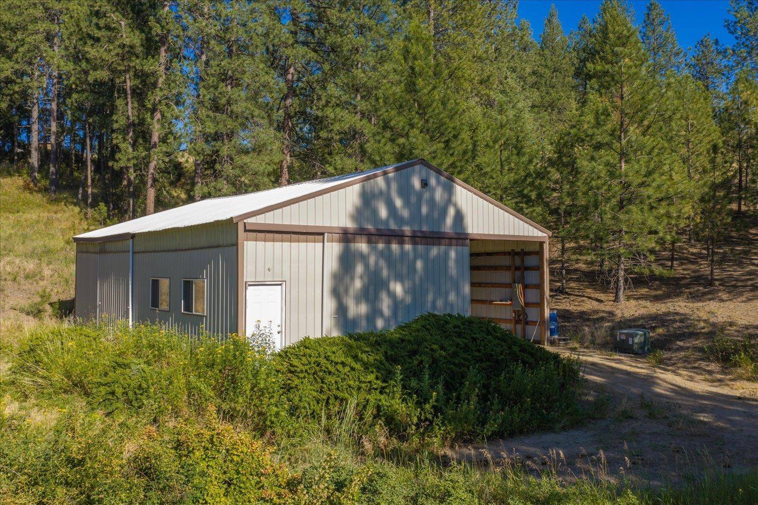 16216 N DALTON Rd, Spokane, WA 99208