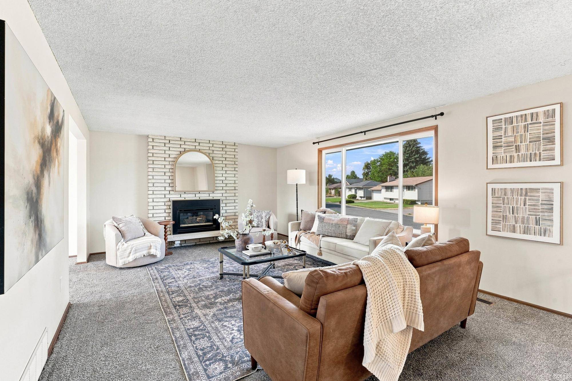 211 E Astor Dr, Spokane, WA 99208