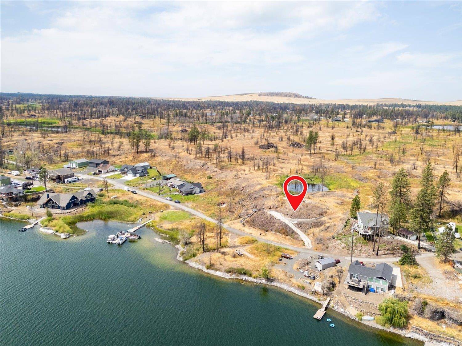 9910 S Lakehurst Dr, Medical Lake, WA 99022