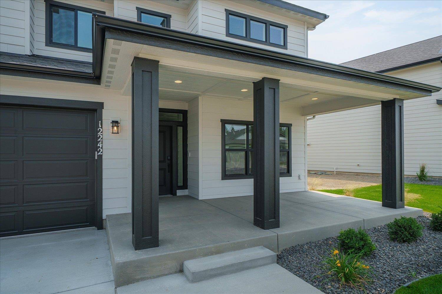 12242 N VALENCIA Ave, Spokane, WA 99218