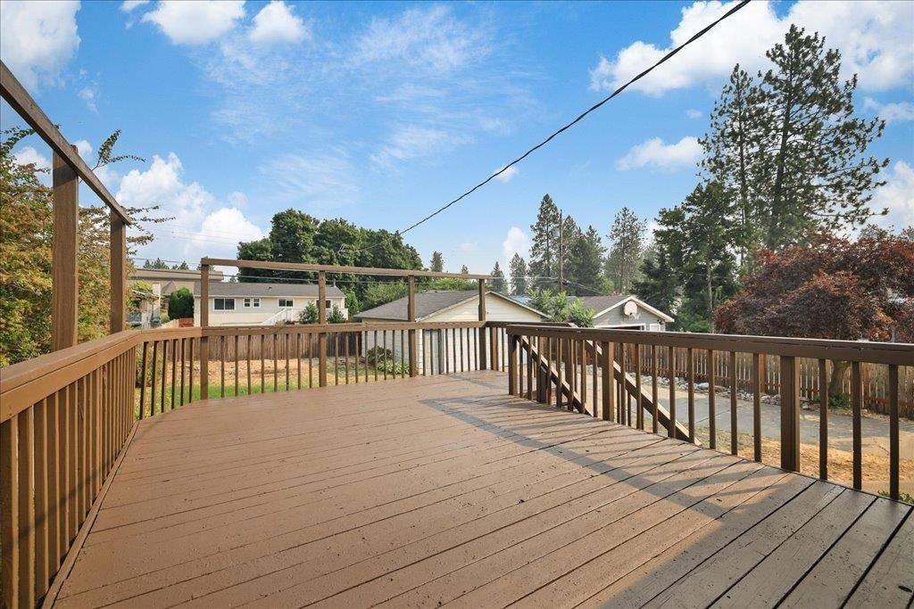 1427 E 35th Ave, Spokane, WA 99203