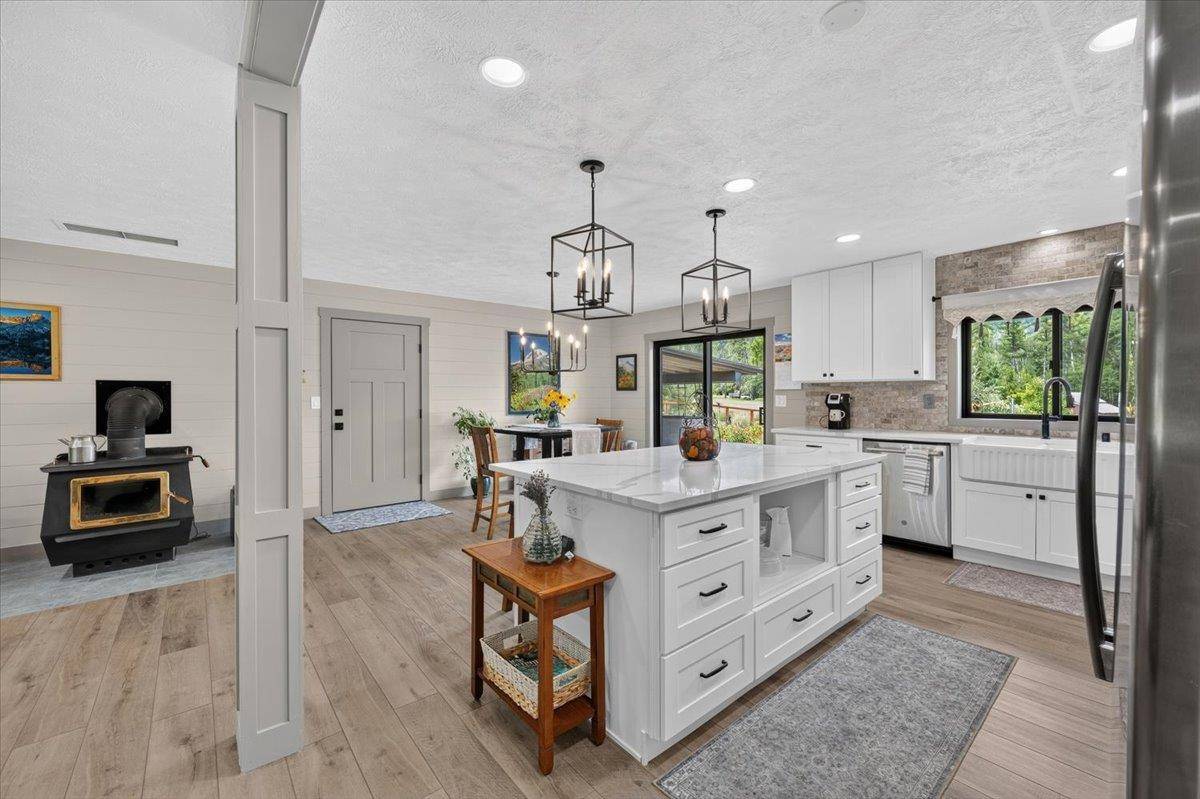 2781 Clarke Rd, Chewelah, WA 99109