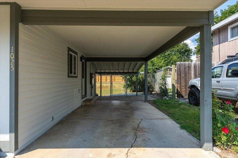 1025 E Ivy Ave, Colville, WA 99109