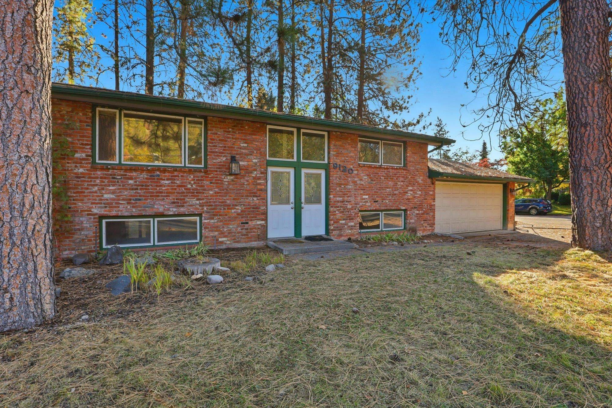 9120 N wall St #9122 N Wall St, Spokane, WA 99218