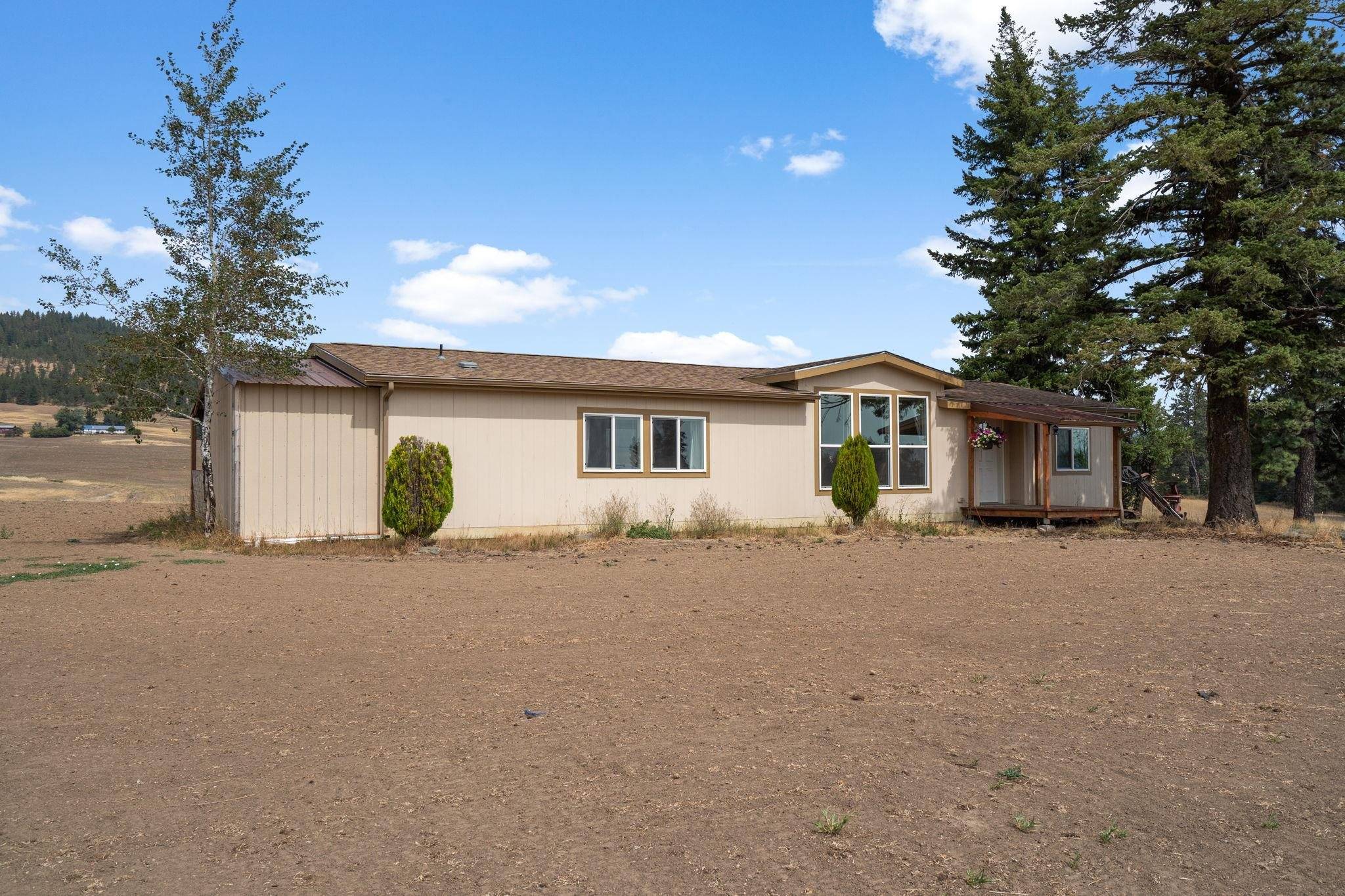 38521 Idaho Rd #39204 Cove Rd, Tekoa, WA 99033