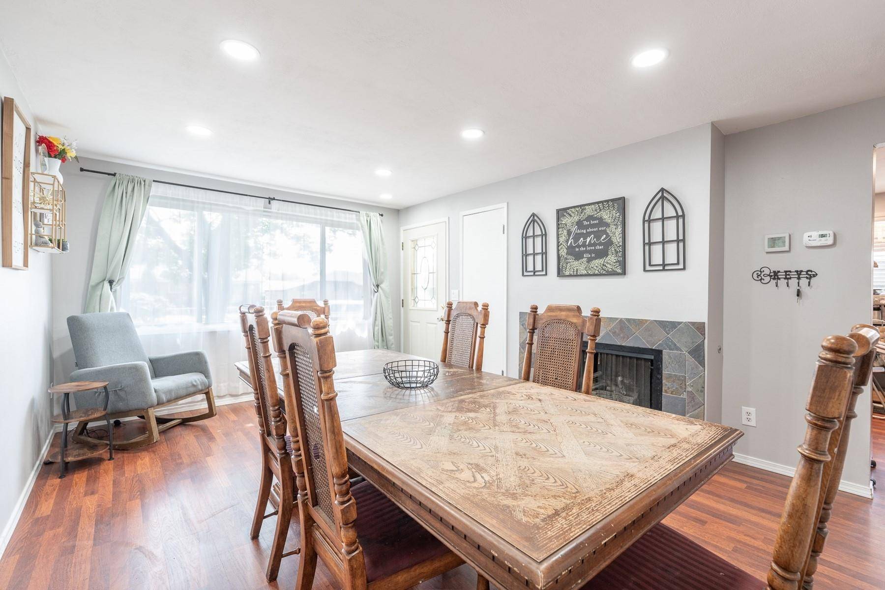 701 E Bismark Ave, Spokane, WA 99207