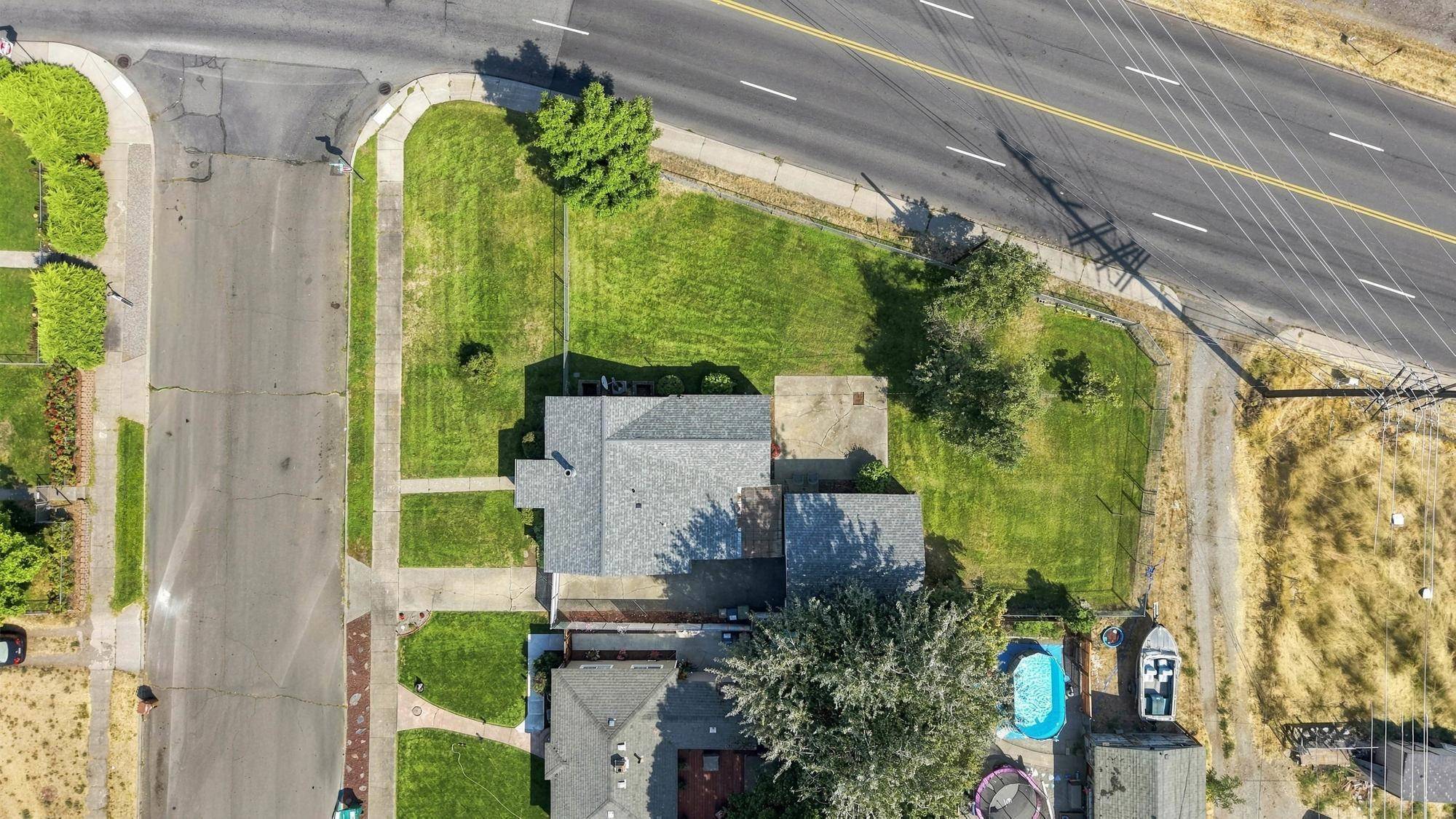 1318 E Ermina Ave, Spokane, WA 99207