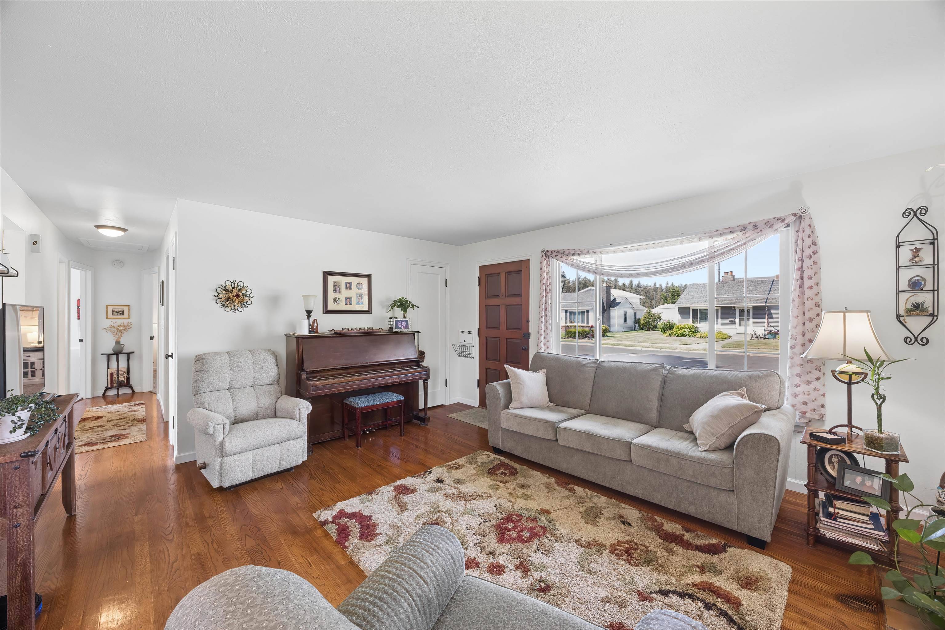 5011 W Hoffman Pl, Spokane, WA 99205